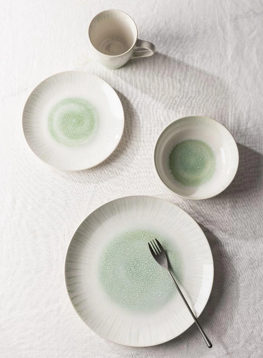 wholesale light-toned stoneware dinnerware set